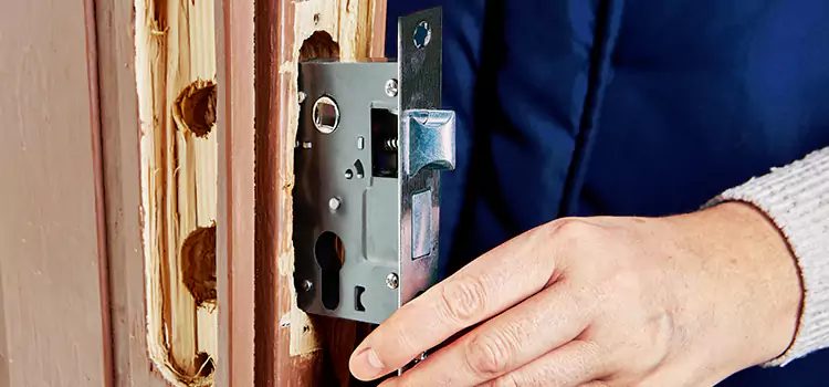 Garage Door Lock Replacement Wentzville